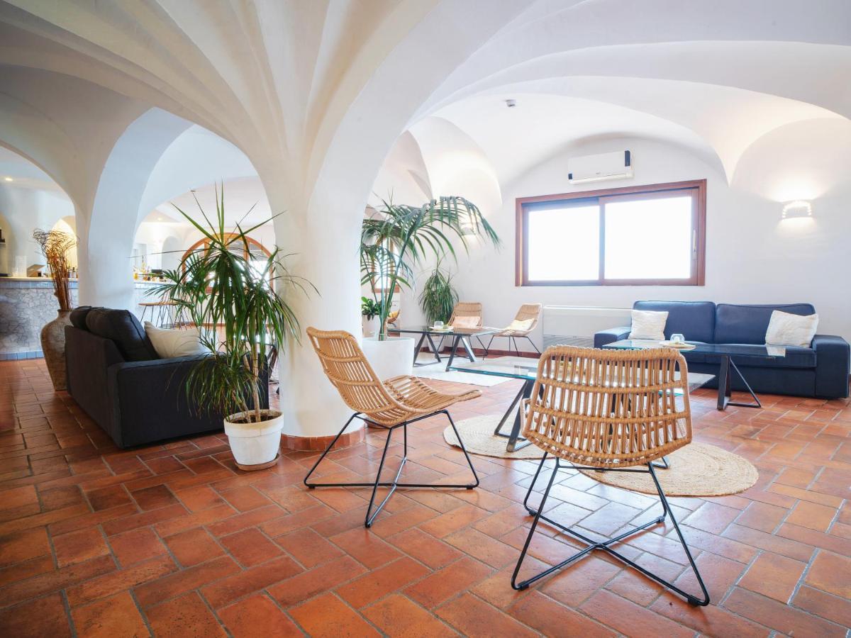 Hotel Pedra Santa Бая Сардиния Екстериор снимка